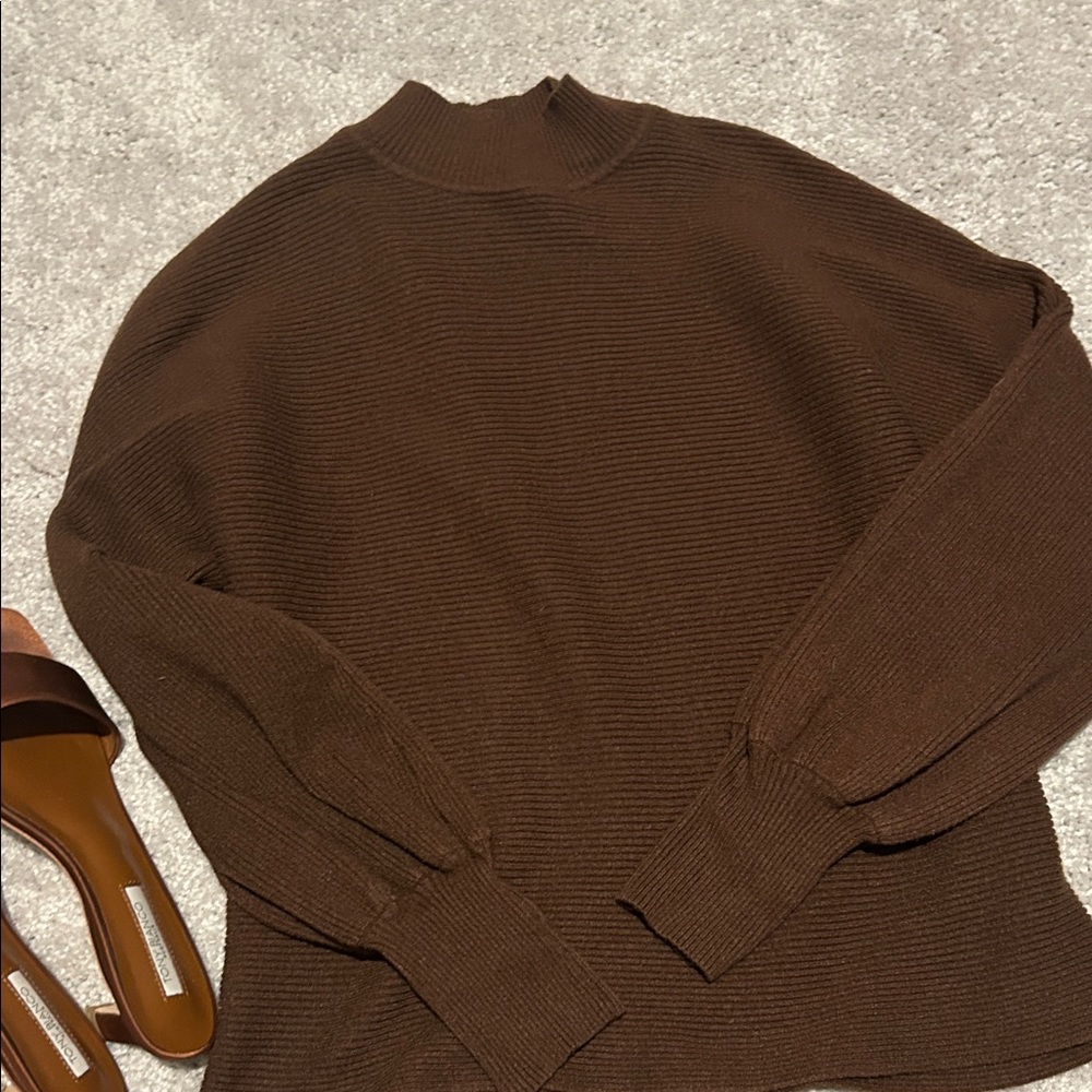 T Tahari Chocolate Brown Ribbed Mock Neck Sweater